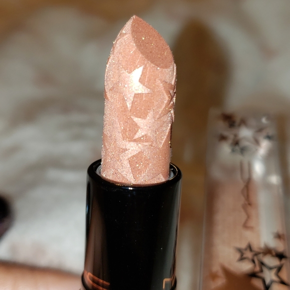 mac kiss of stars lipstick gold star